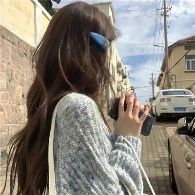女孩的夏日秘密